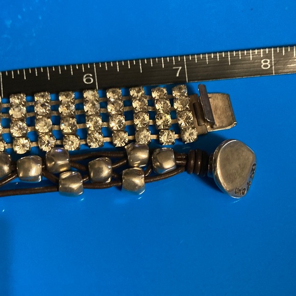 Blingy wrist wear three beautiful clear stones one strap one slip clasp one rope - Picture 10 of 12